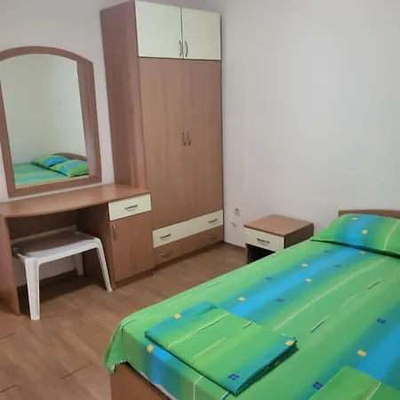 Apartment в комплекс елит *